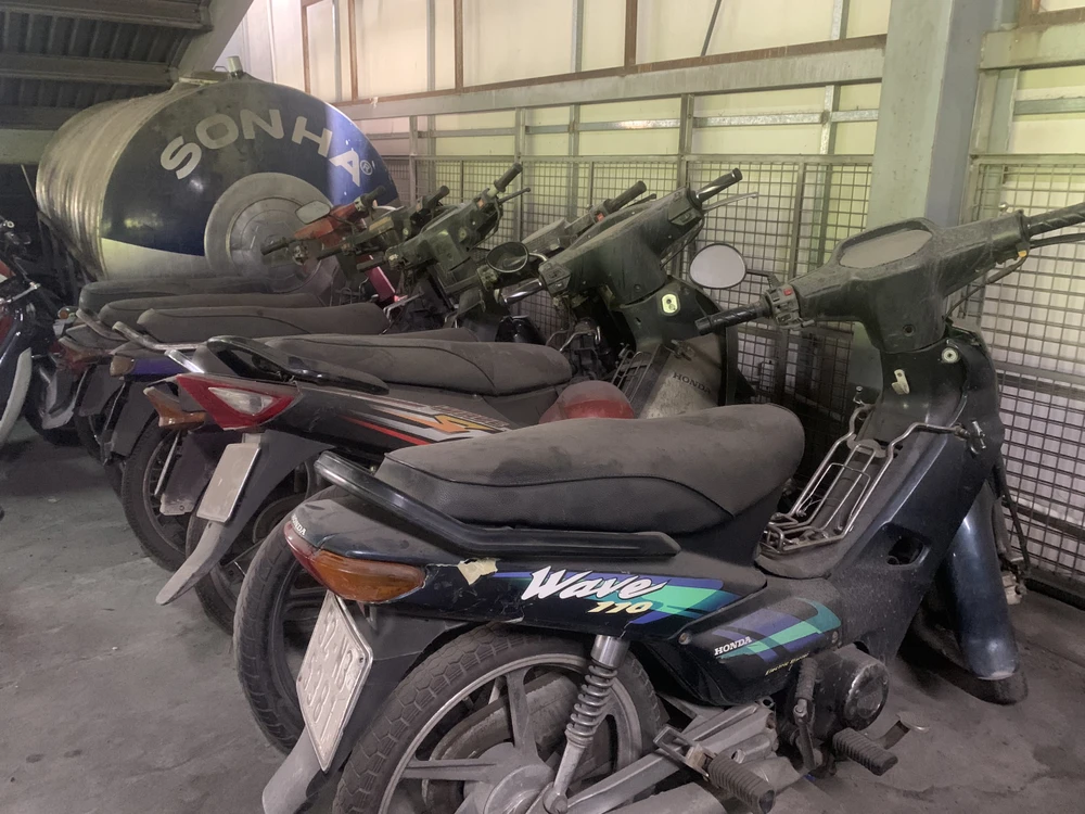 Có những phương tiện đã bị bỏ lại từ năm 2013 đến nay.