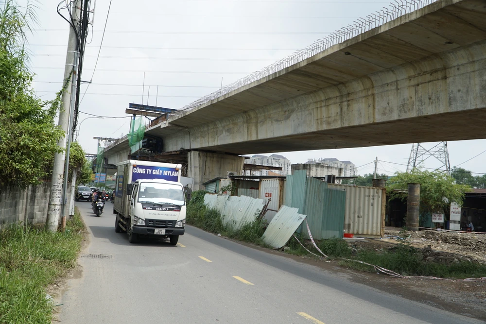 xây dựng dự án cầu Nam Lý