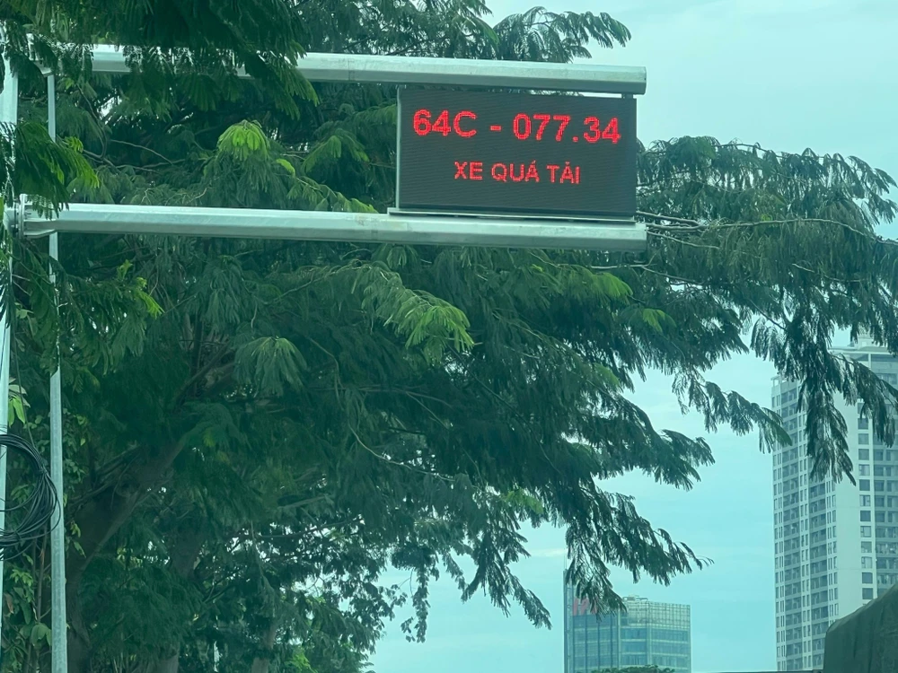 phat-nguoi-xe-quaGiảm 91% tình trạng xe chạy quá tải so với trước đây