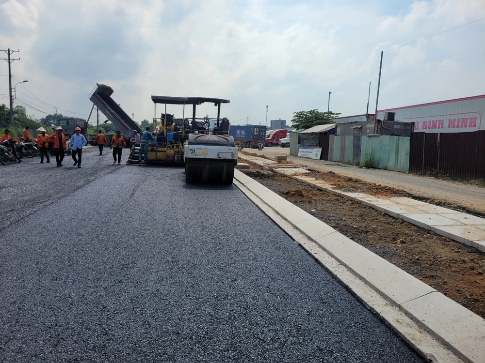 đường Hoàng Hữu Nam