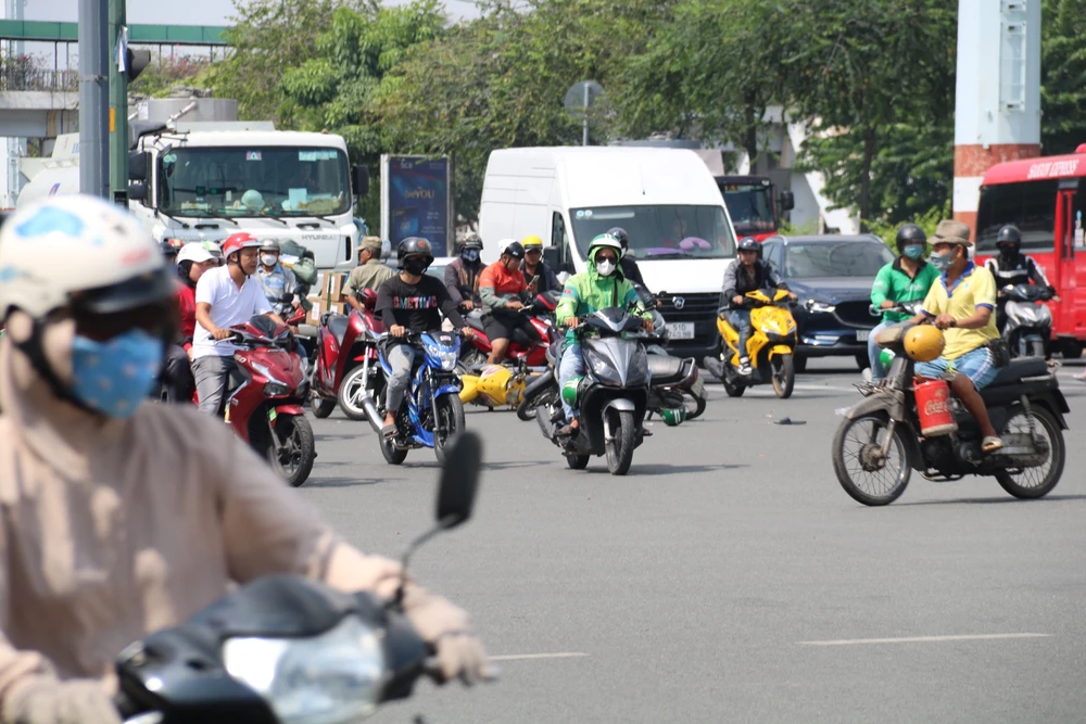 xe máy đi vào đường cấm