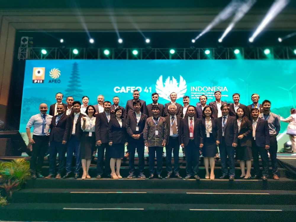 Điện lực TP.HCM có thêm 123 Kỹ sư ASEAN