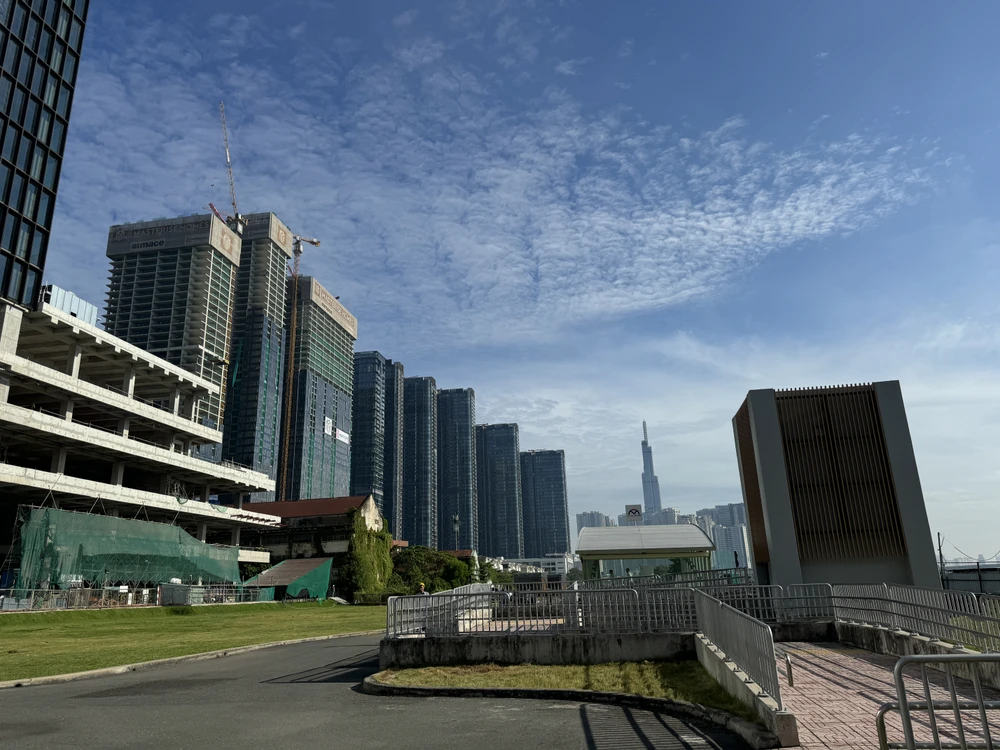 metro số 1 kết nối với tòa nhà