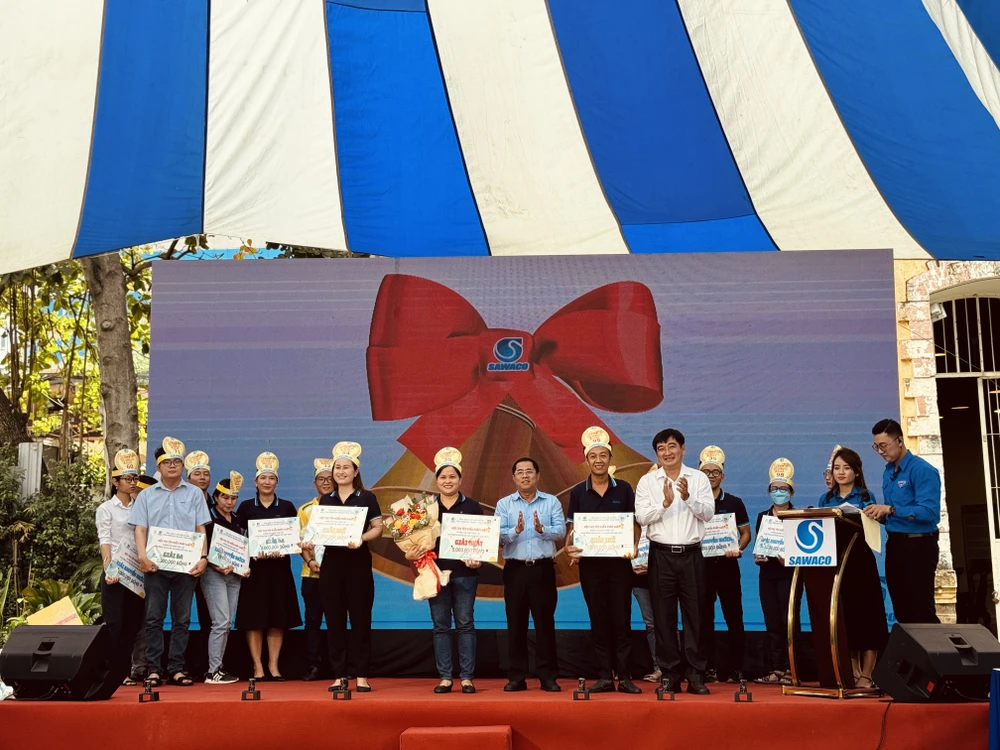 SAWACO tổ chức Rung Chuông Vàng
