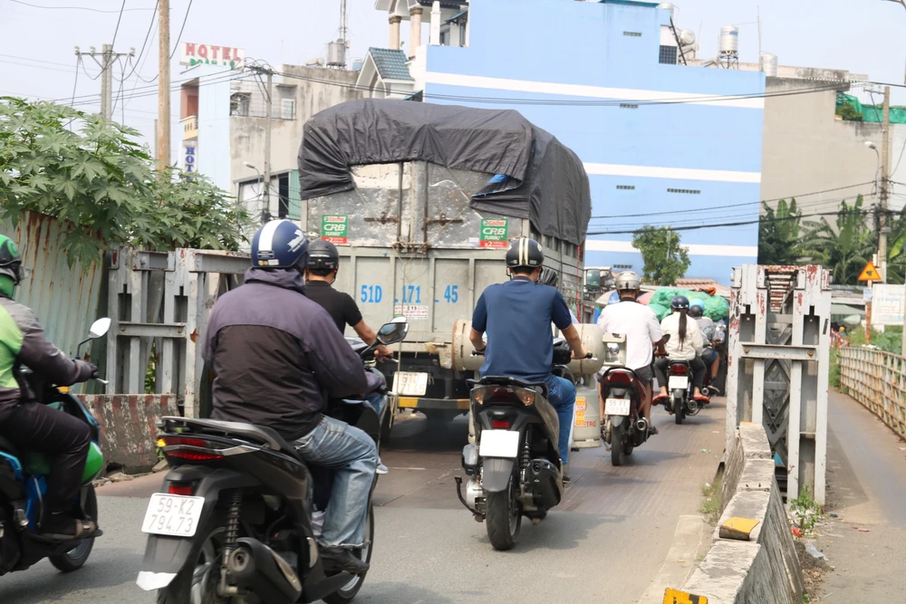 cầu Tân Kỳ Tân Quý