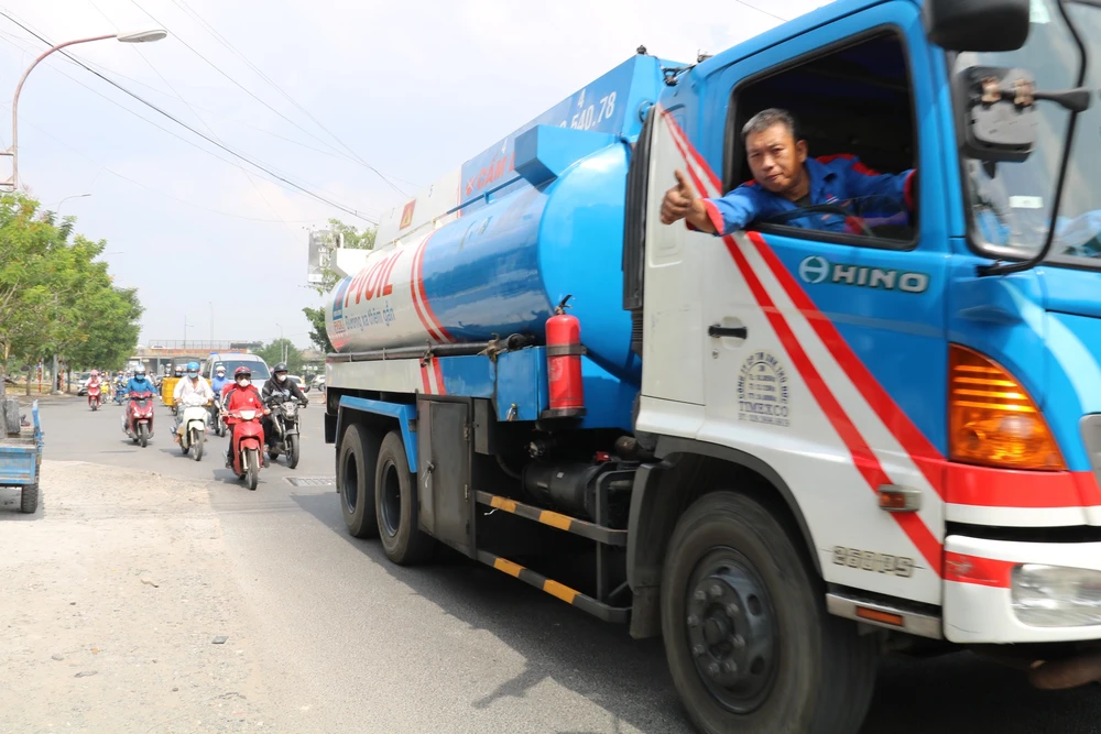 đường Đỗ Xuân Hợp