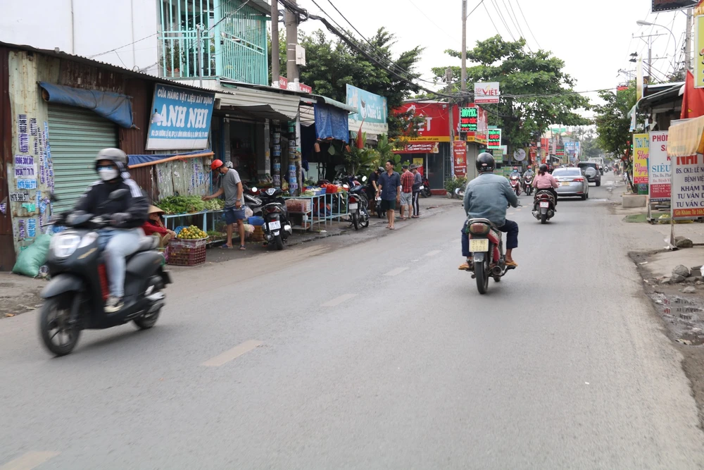 thu phí lòng đường hè phố ở TP.HCM