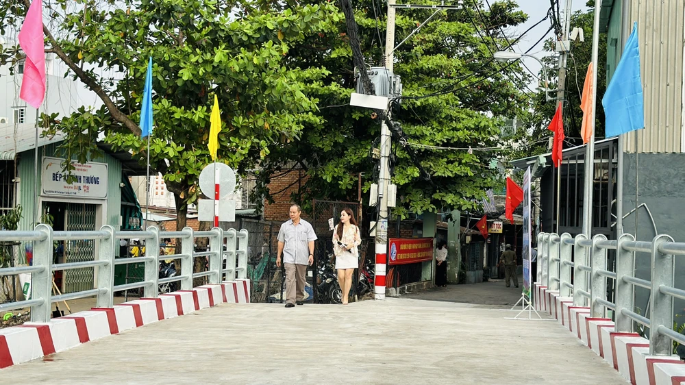 quận 7 mở rộng cầu hẻm, đường hẻm