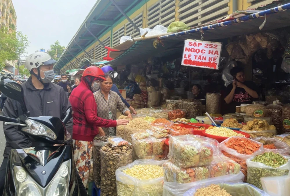 phố đêm Chợ Lớn