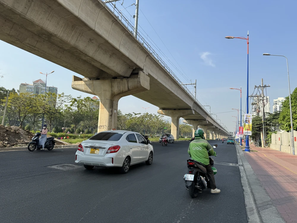 song hành Võ Nguyên Giáp