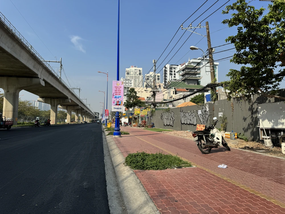 song hành Võ Nguyên Giáp