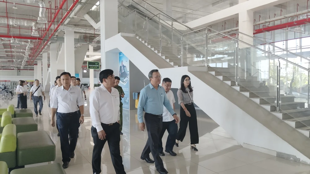 Đoàn công tác của Ủy ban An toàn giao thông quốc gia đã kiểm tra việc bảo đảm trật tự an toàn giao thông dịp Tết tại TP.HCM