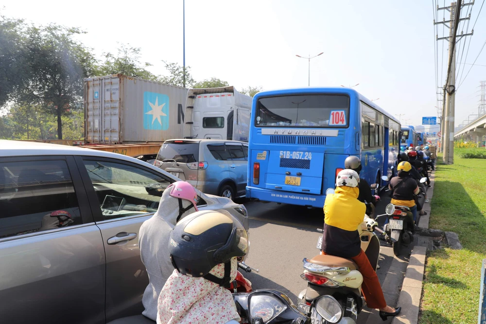 ùn ứ ở cụm cảng Trường Thọ