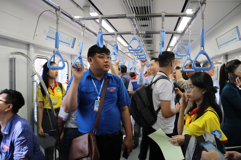 metro số 1 chạy thử