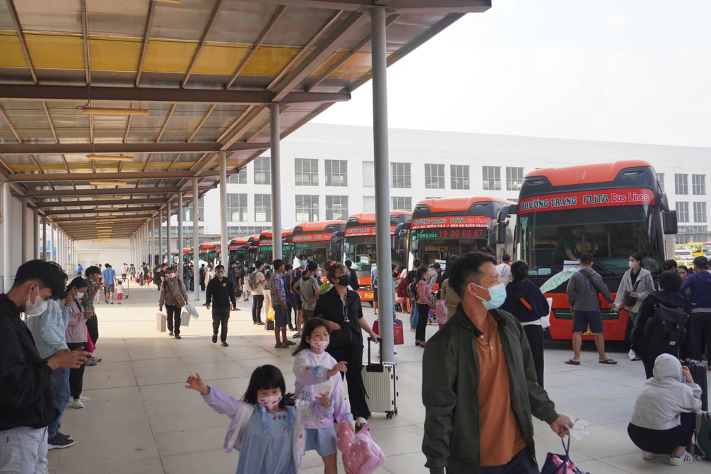 về quê đón tết