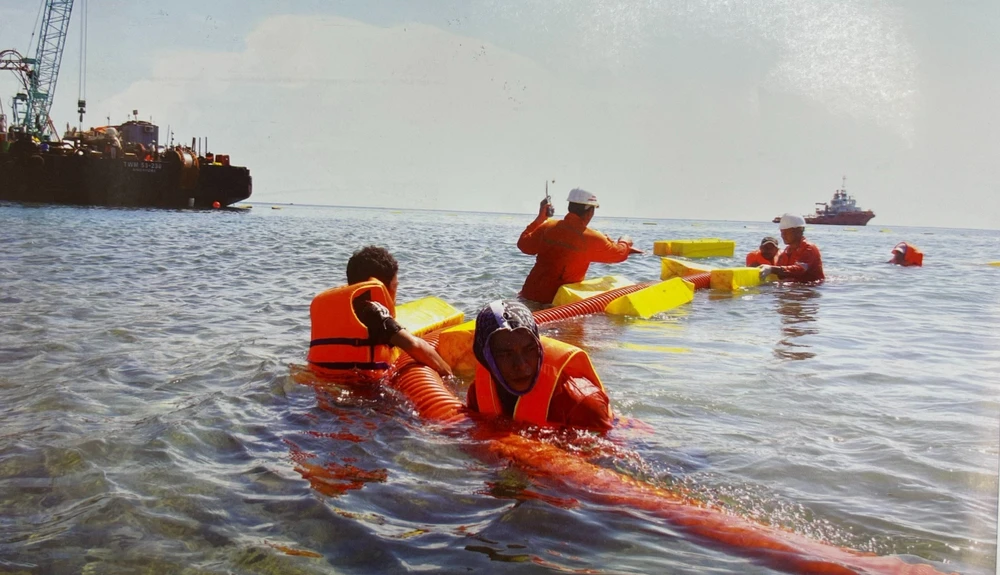 huyện đảo Lý Sơn đã đón điện lưới quốc gia