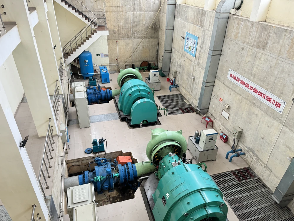 Thủy điện A Roàng