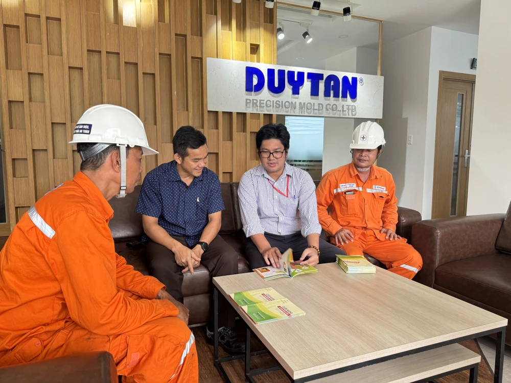 Tiết kiệm điện ở TP.HCM