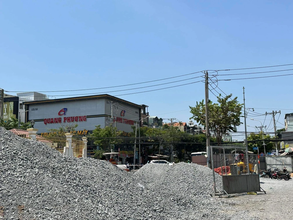 đường Tạ Quang Bửu, quận 8