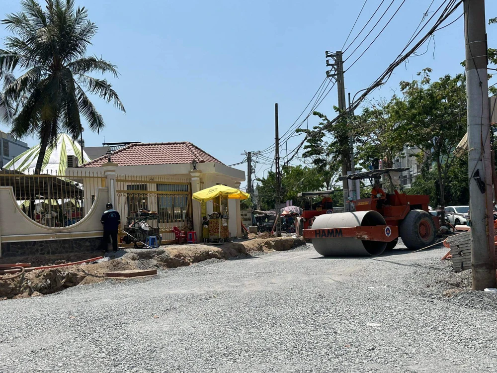 đường Tạ Quang Bửu, quận 8