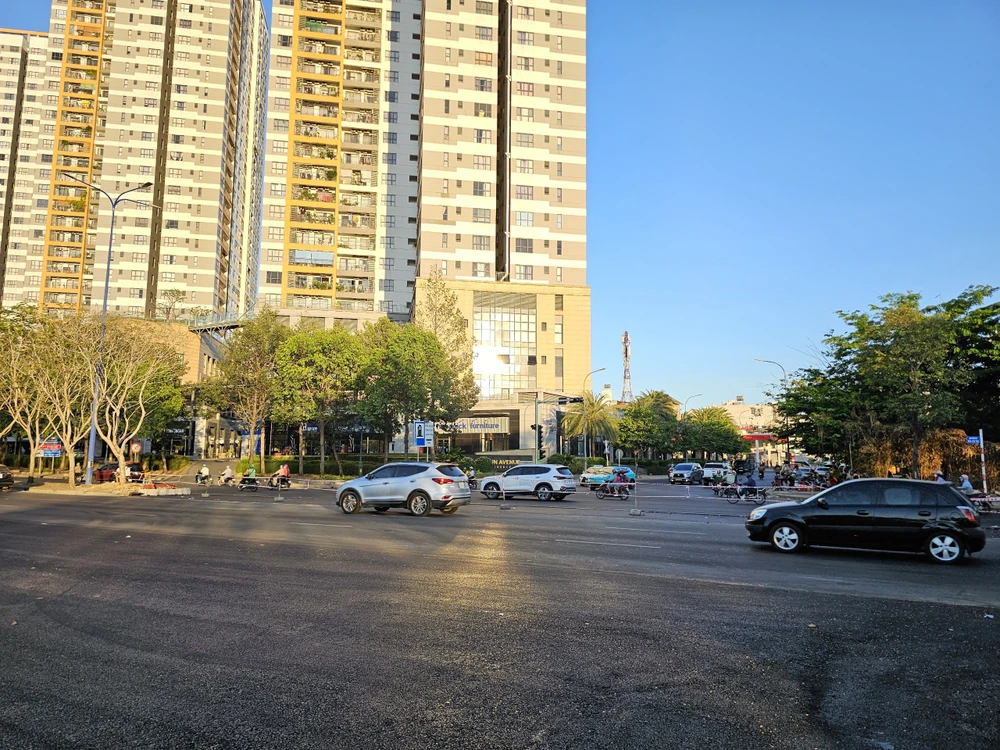 nút giao Mai Chí Thọ - D1