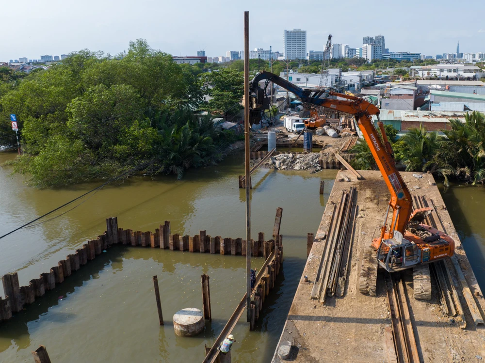 cầu Rạch Đỉa, huyện Nhà Bè sắp về đích