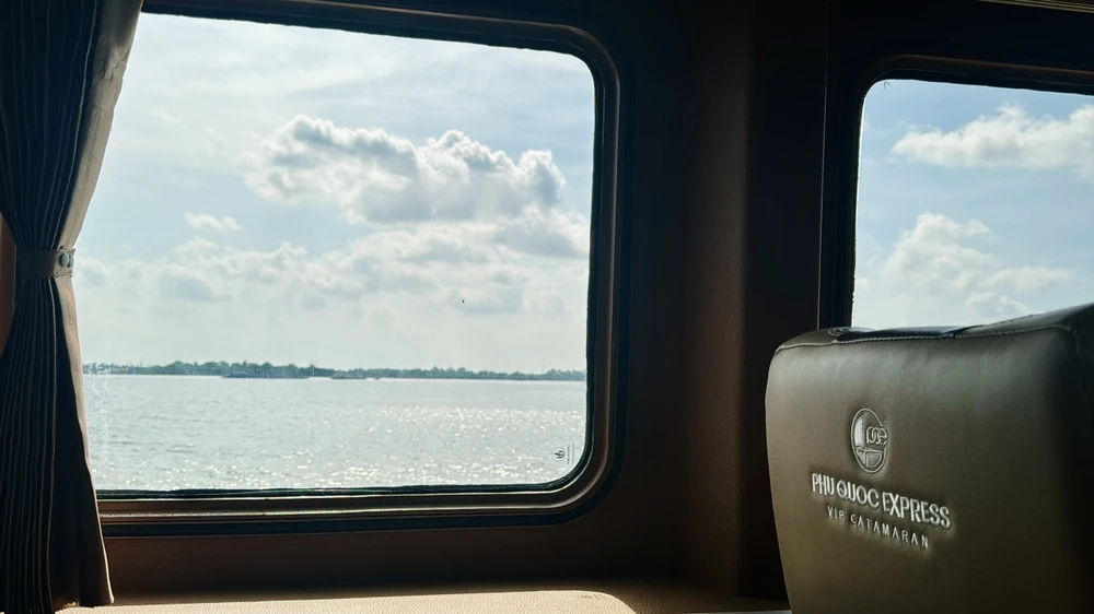 Tàu cao tốc TP.HCM - Côn Đảo