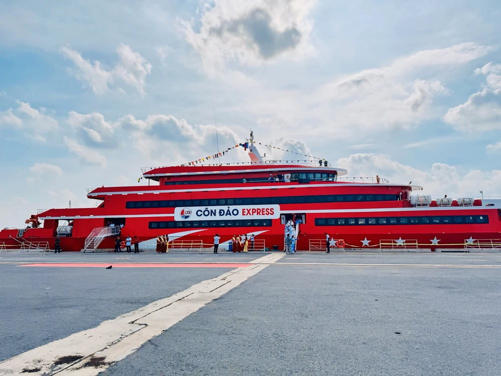 Tàu cao tốc TP.HCM - Côn Đảo