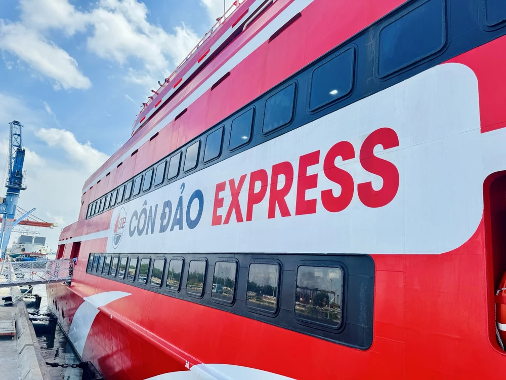 Tàu cao tốc TP.HCM - Côn Đảo