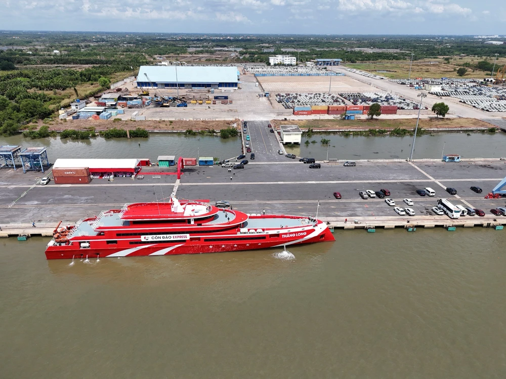 tuyến tàu cao tốc tuyến TPHCM - Côn Đảo đã thông báo tạm ngưng vận hành