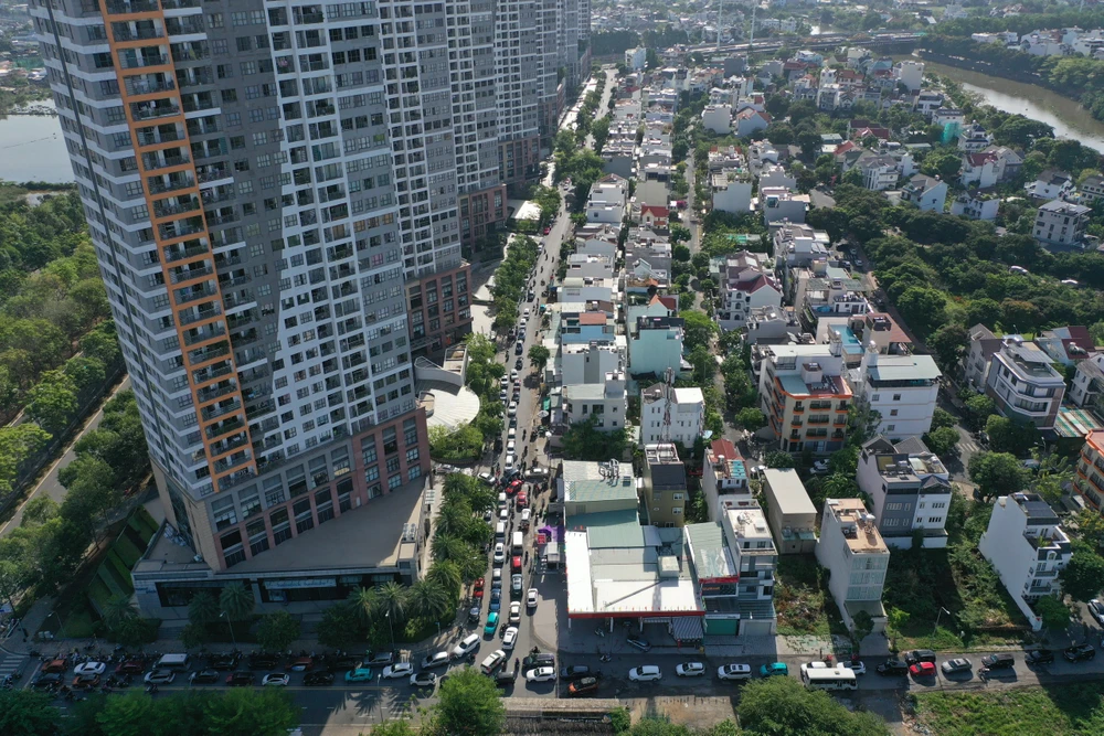 Cấm đỗ xe trong khoảng thời gian từ 6 giờ đến 22 giờ trên các tuyển đường Thân Văn Nhiếp, đường D1, đường D2