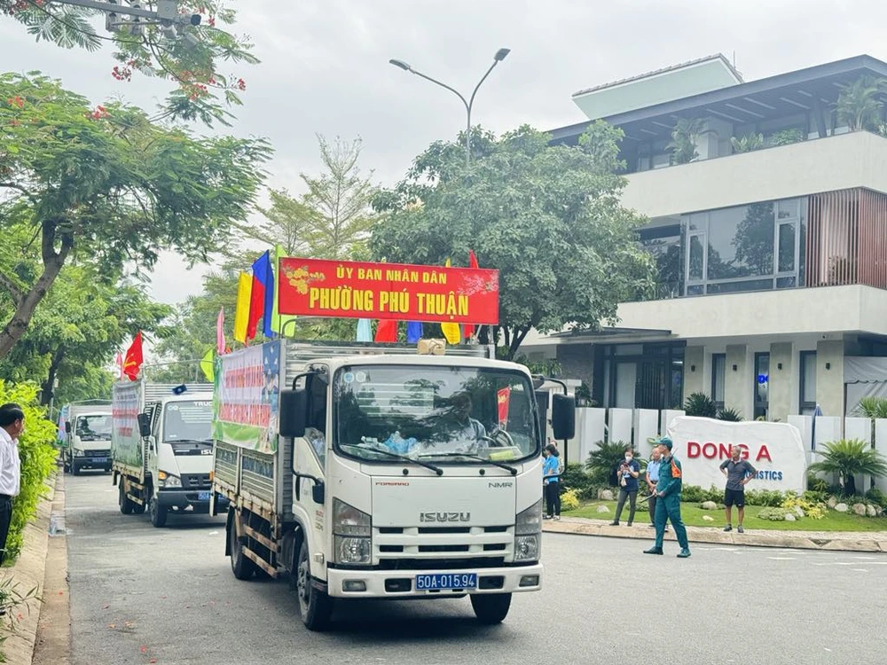 Quận 7 đẩy mạnh mở rộng hẻm, xây dựng cảnh quan đô thị