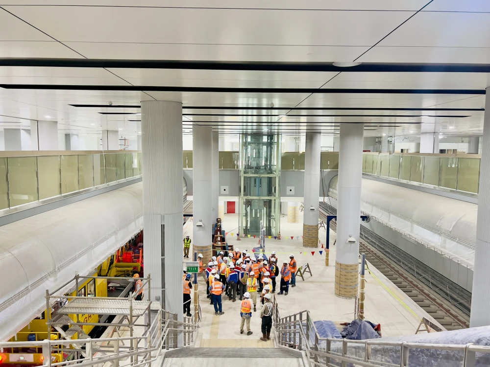 Làm sao để người dân đi bộ trong 800 m đến được nhà ga metro