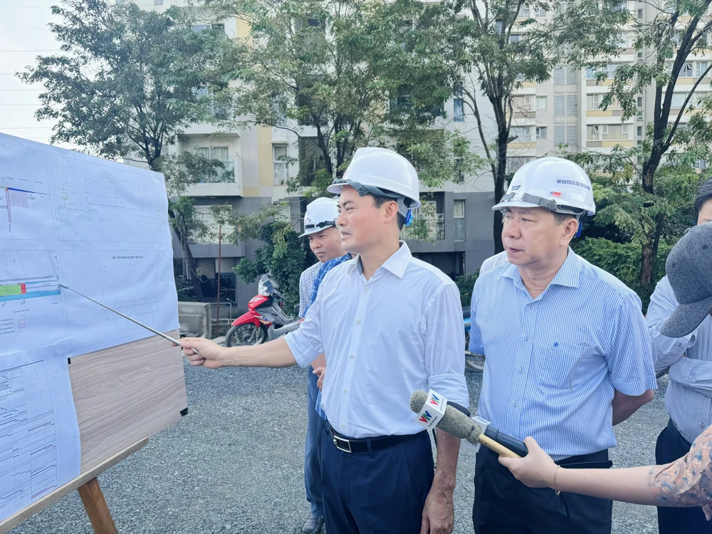 Phó Chủ tịch Bùi Xuân Cường đôn đốc loạt dự án trọng điểm ở TP Thủ Đức