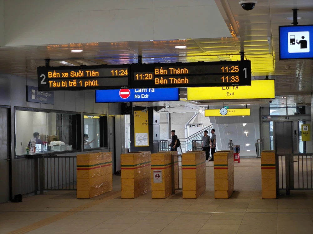 Ban Quản lý Đường sắt đô thị (MAUR) đã đưa ra nhiều khuyến cáo, những hành vi bị cấm khi đi metro số 1