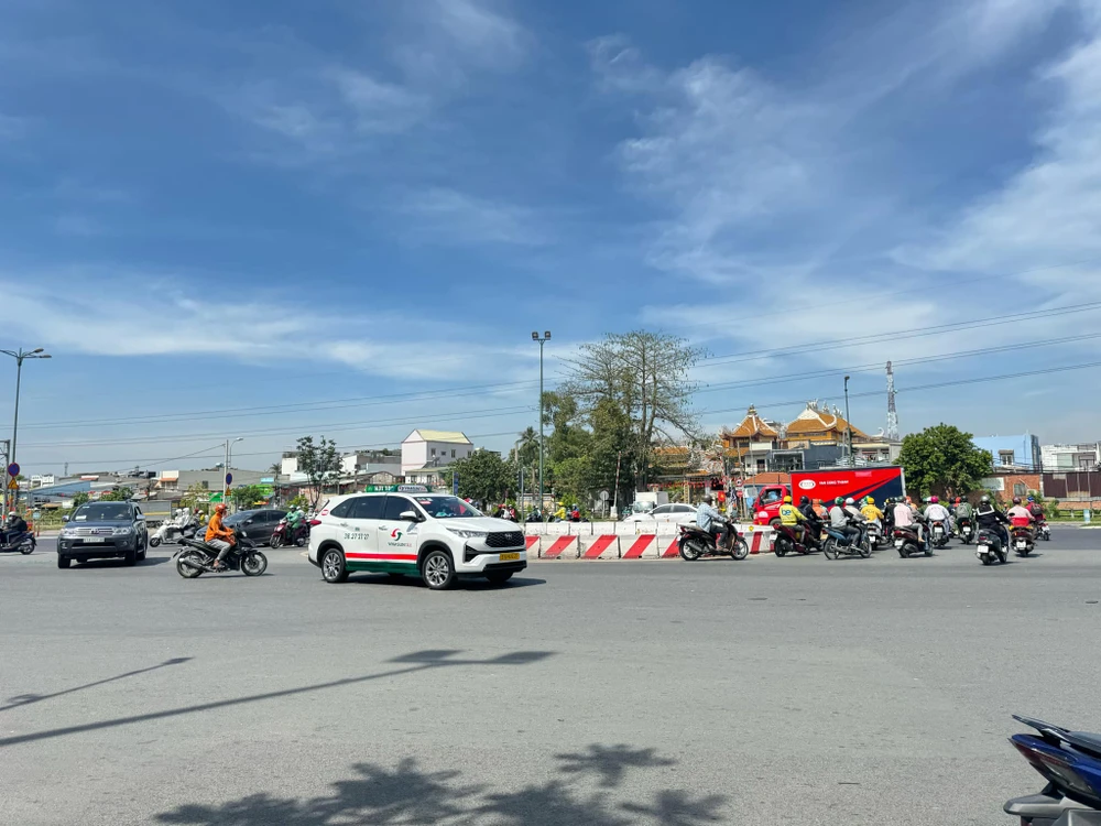 TP.HCM sẽ tháo dỡ vòng xoay trên đường Phạm Văn Đồng, TP Thủ Đức trước Tết Nguyên đán 2025.