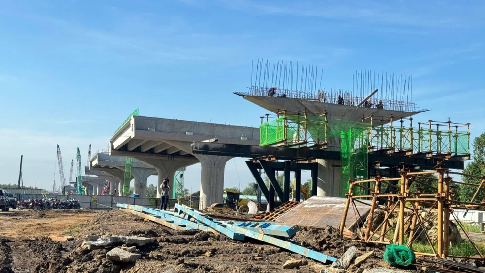 thông xe toàn tuyến đường Vành đai 3 (đoạn qua TP.HCM) vào ngày 30-6-2026