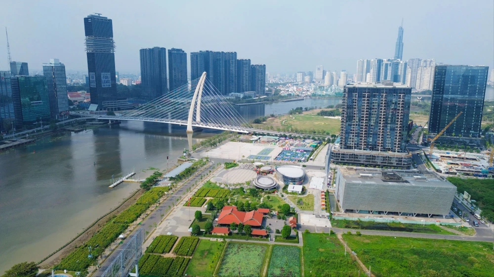 TP.HCM hạn chế phương tiện lưu thông ở khu đô thị Thủ Thiêm, TP Thủ Đức