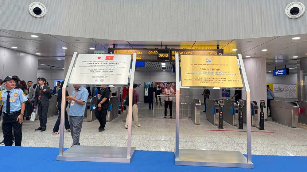 Metro số 1 trở thành công trình tiêu biểu chào mừng 50 năm thống nhất đất nước