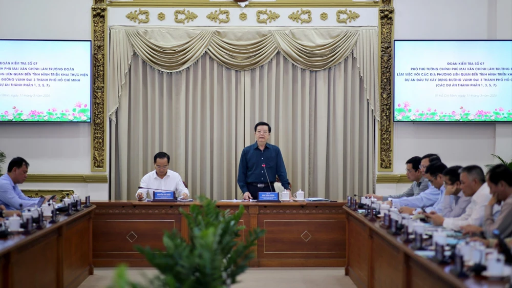Phó Thủ tướng Chính phủ Mai Văn Chính đã có buổi làm việc cùng TP.HCM và các địa phương về dự án Vành đai 3.
