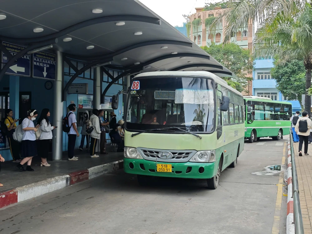 tuyến xe buýt.jpg