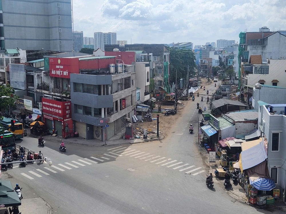 Đường Chu Văn An, quận Bình Thạnh sẽ mở rộng lên 23 m, dự kiến hoàn thành vào tháng 11-2025. Ảnh: ĐT