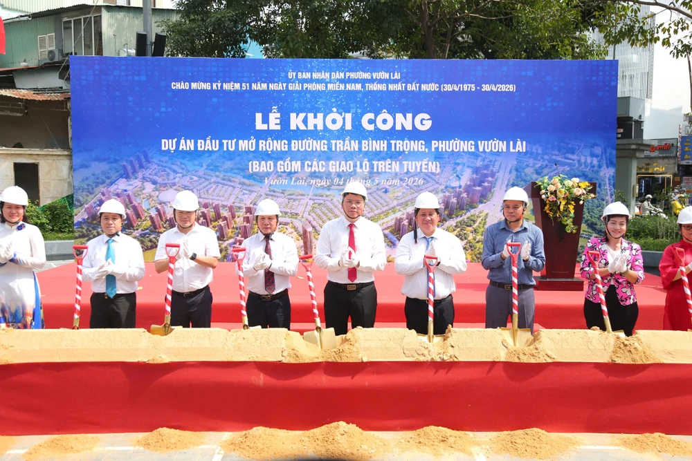 duong-tran-binh-trong-01.jpg