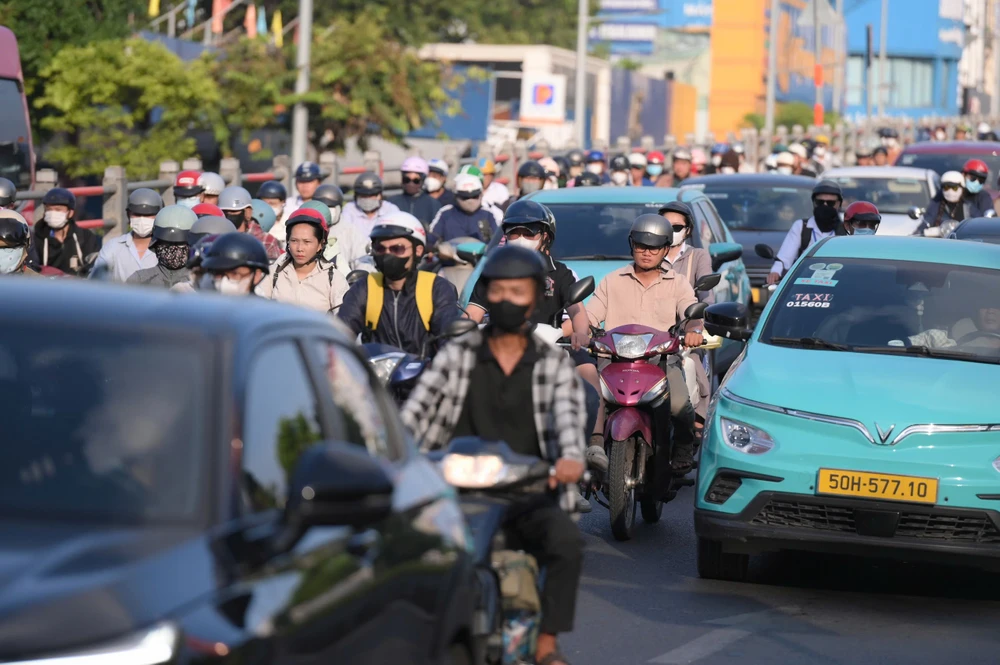 2-duong-cong-hoa.jpg