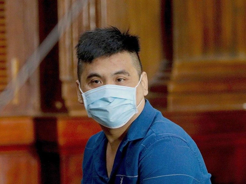 Bị cáo Phong tại phiên toà phúc thẩm ngày 22-4-2021. Ảnh: NGUYỆT NHI