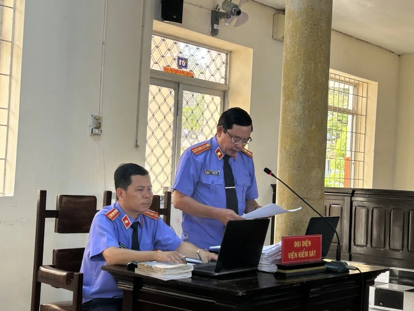 Đại diện VKS tại tòa. Ảnh: HẢI DƯƠNG