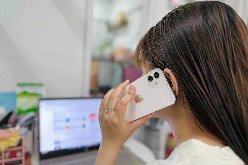 bị lừa chuyển khoản khi nghe điện thoại kẻ giả mạo công an