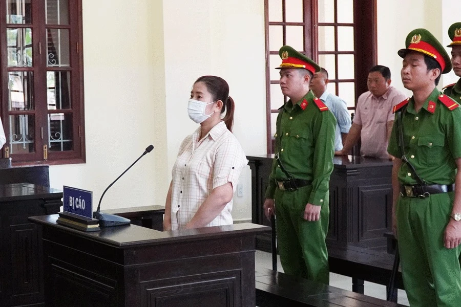 nữ thủ quỹ kêu oan