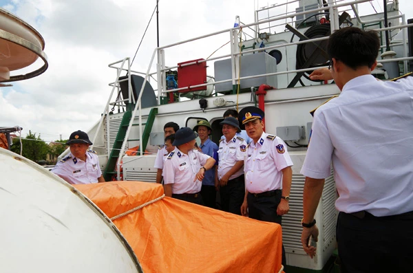 tìm kiếm CASA 212