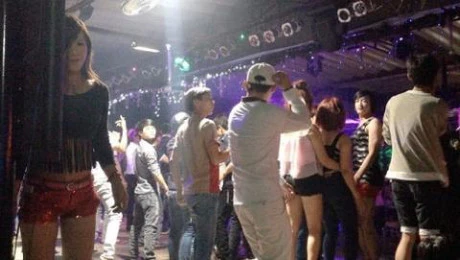 Quán Bar Lam Kinh được xem "thiên đường" ăn chơi 